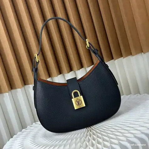 Fashionrepsfam ru Bags 2407YZ0213 LV 0711